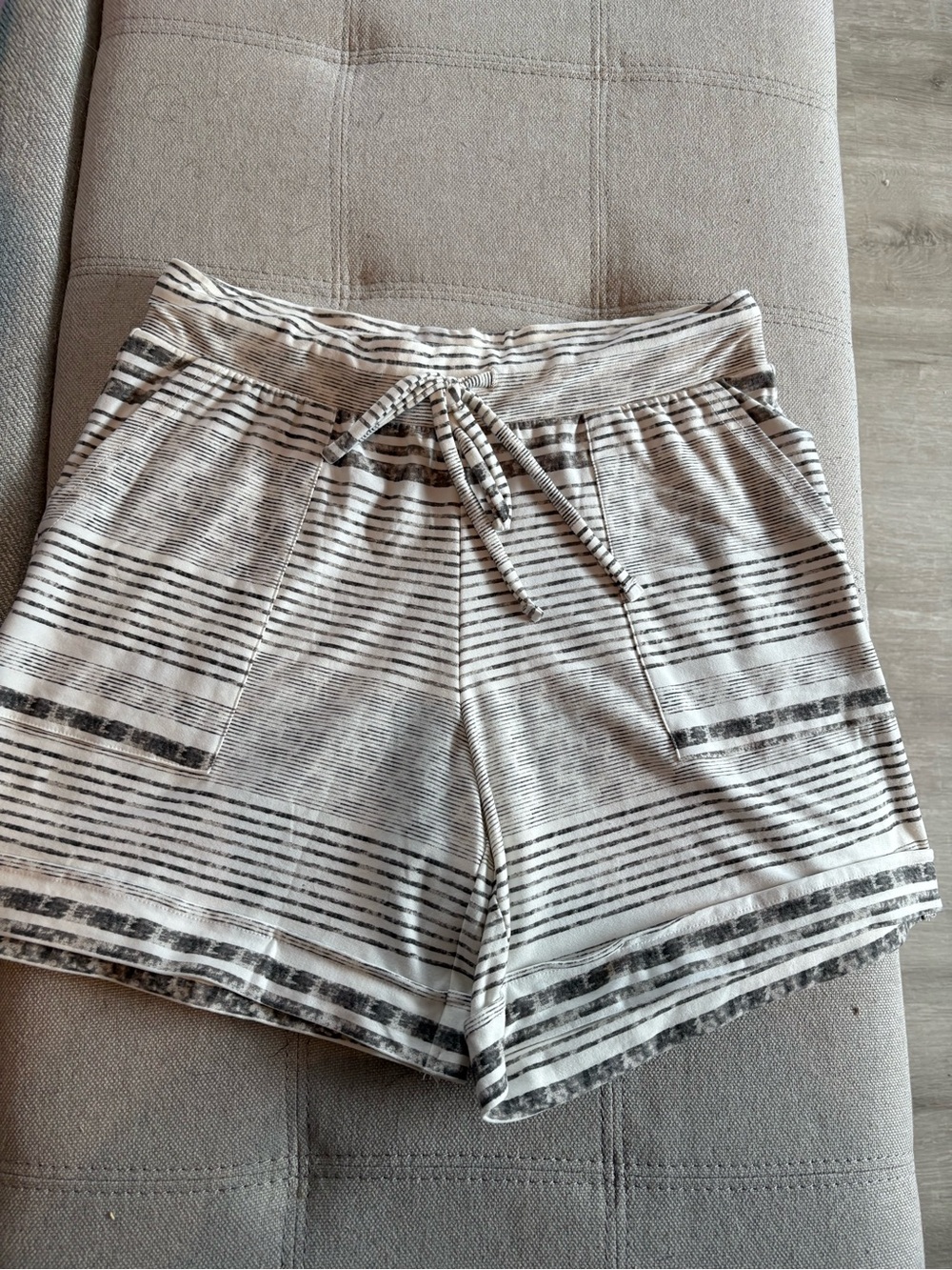LuLaRoe Jessica shorts